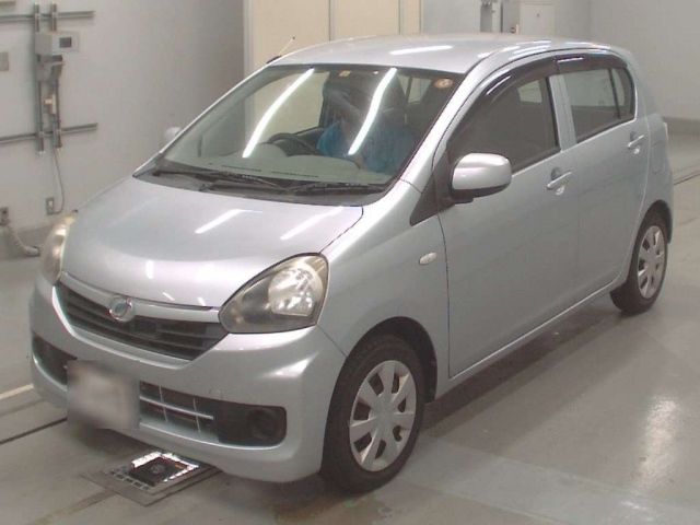 226 DAIHATSU MIRA E S LA300S 2014 г. (CAA Tokyo)